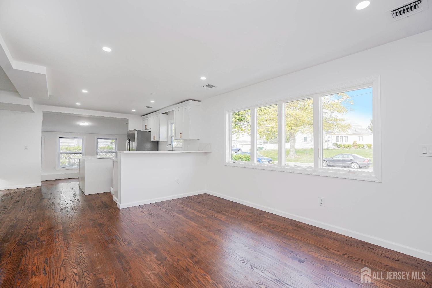 2 Buttonwood Drive, Parlin, New Jersey image 3