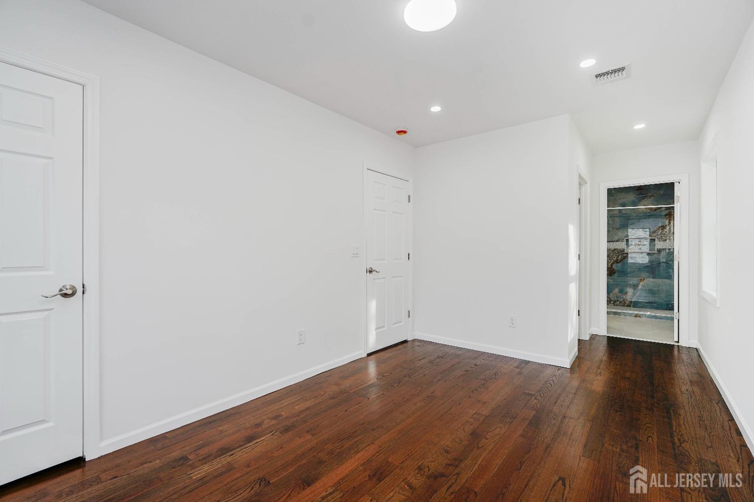2 Buttonwood Drive, Parlin, New Jersey image 19