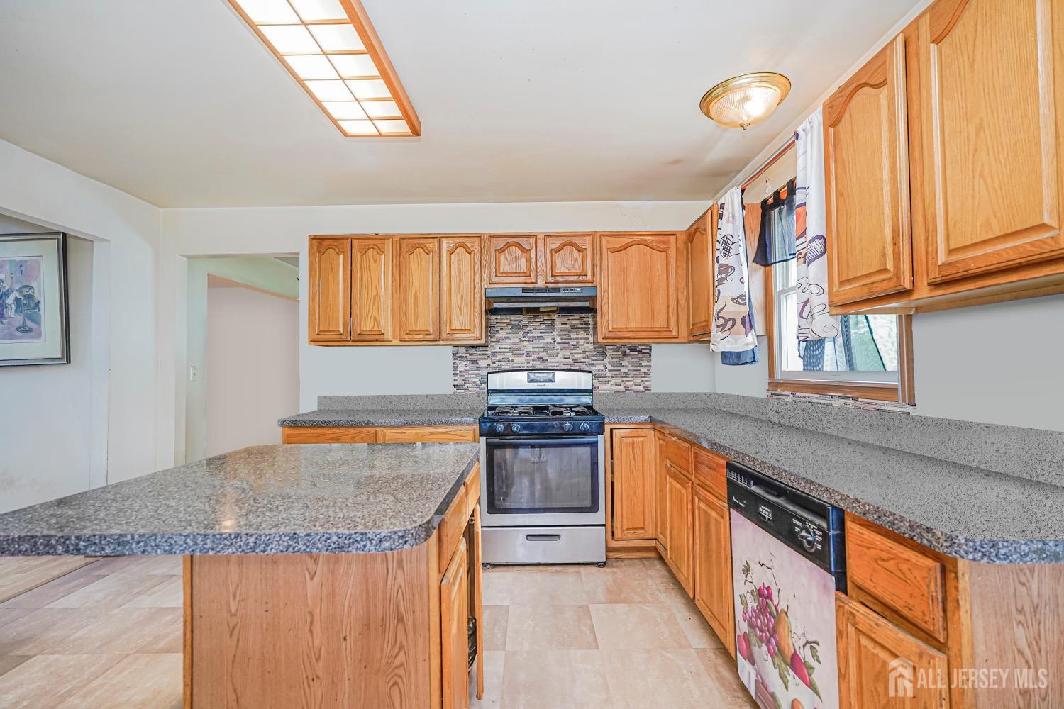220 Raritan Street, South Amboy, New Jersey image 5