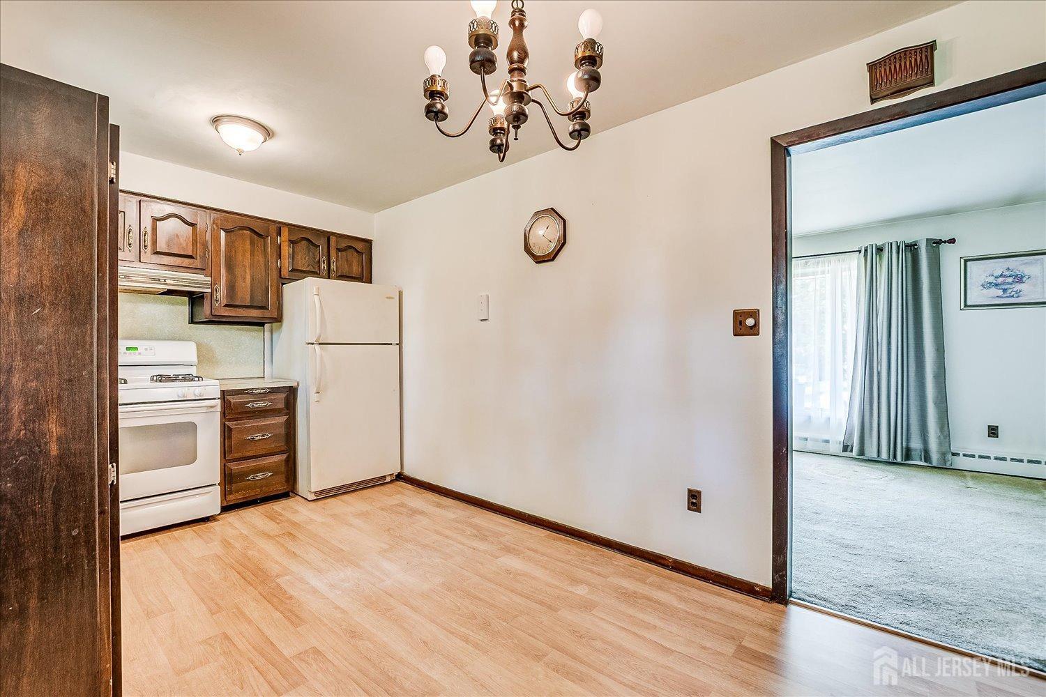 6 N Minnisink Avenue, Sayreville, New Jersey image 7