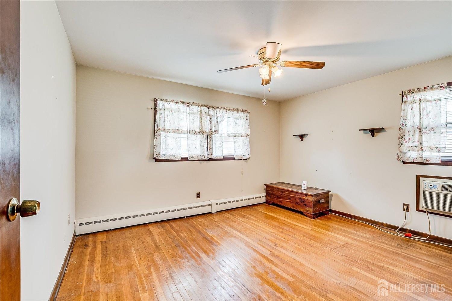6 N Minnisink Avenue, Sayreville, New Jersey image 10