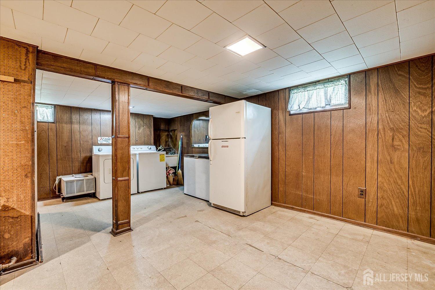 6 N Minnisink Avenue, Sayreville, New Jersey image 24