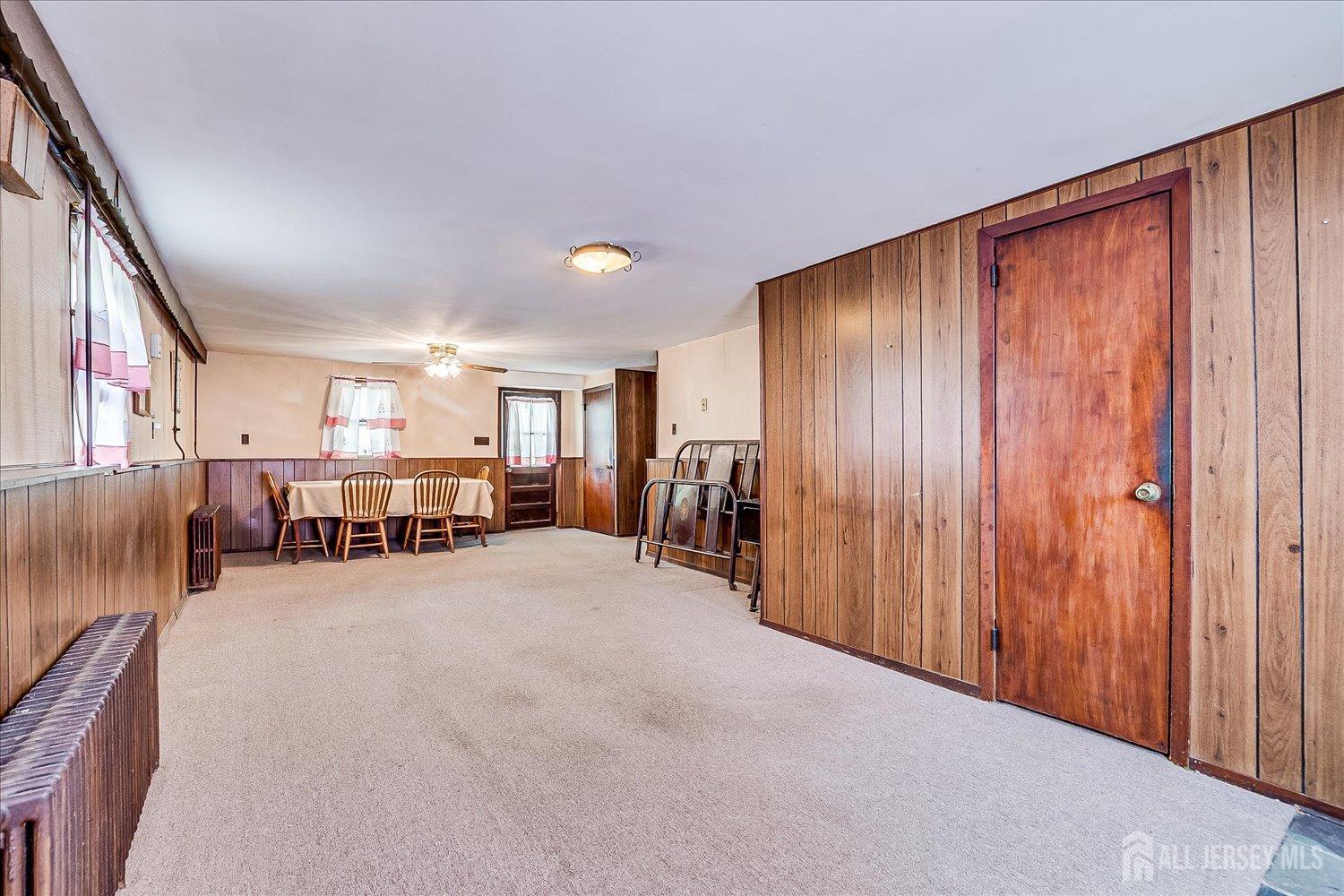 6 N Minnisink Avenue, Sayreville, New Jersey image 19
