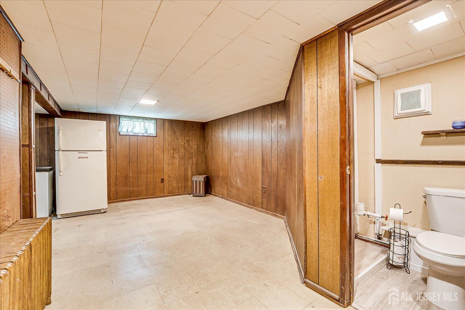 6 N Minnisink Avenue, Sayreville, New Jersey image 22