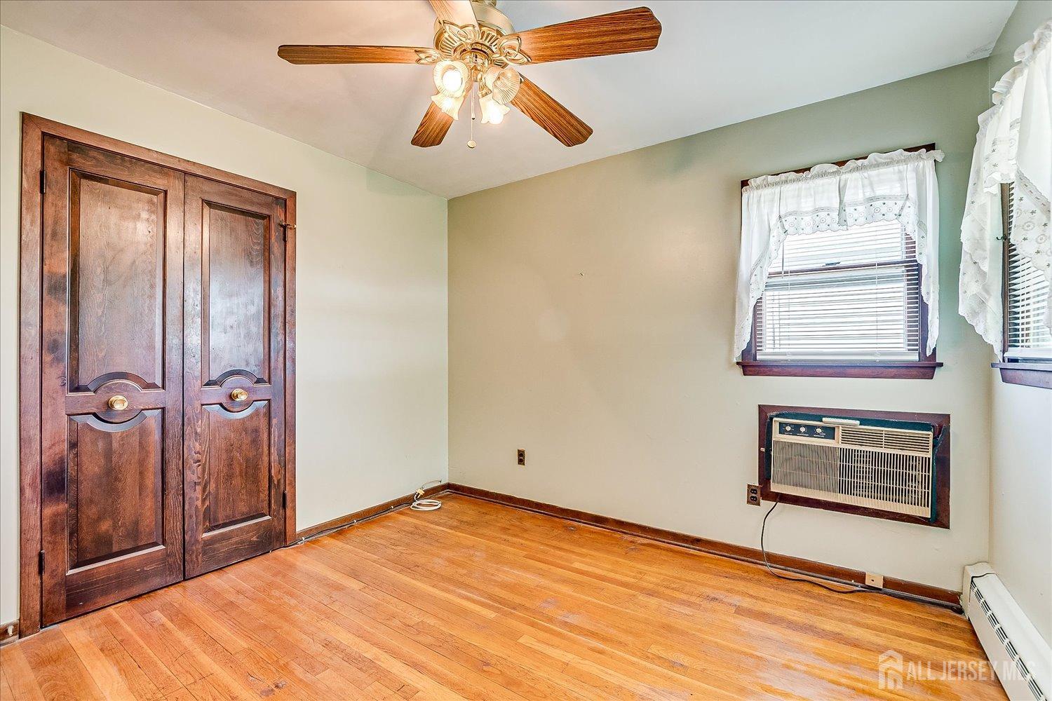 6 N Minnisink Avenue, Sayreville, New Jersey image 13