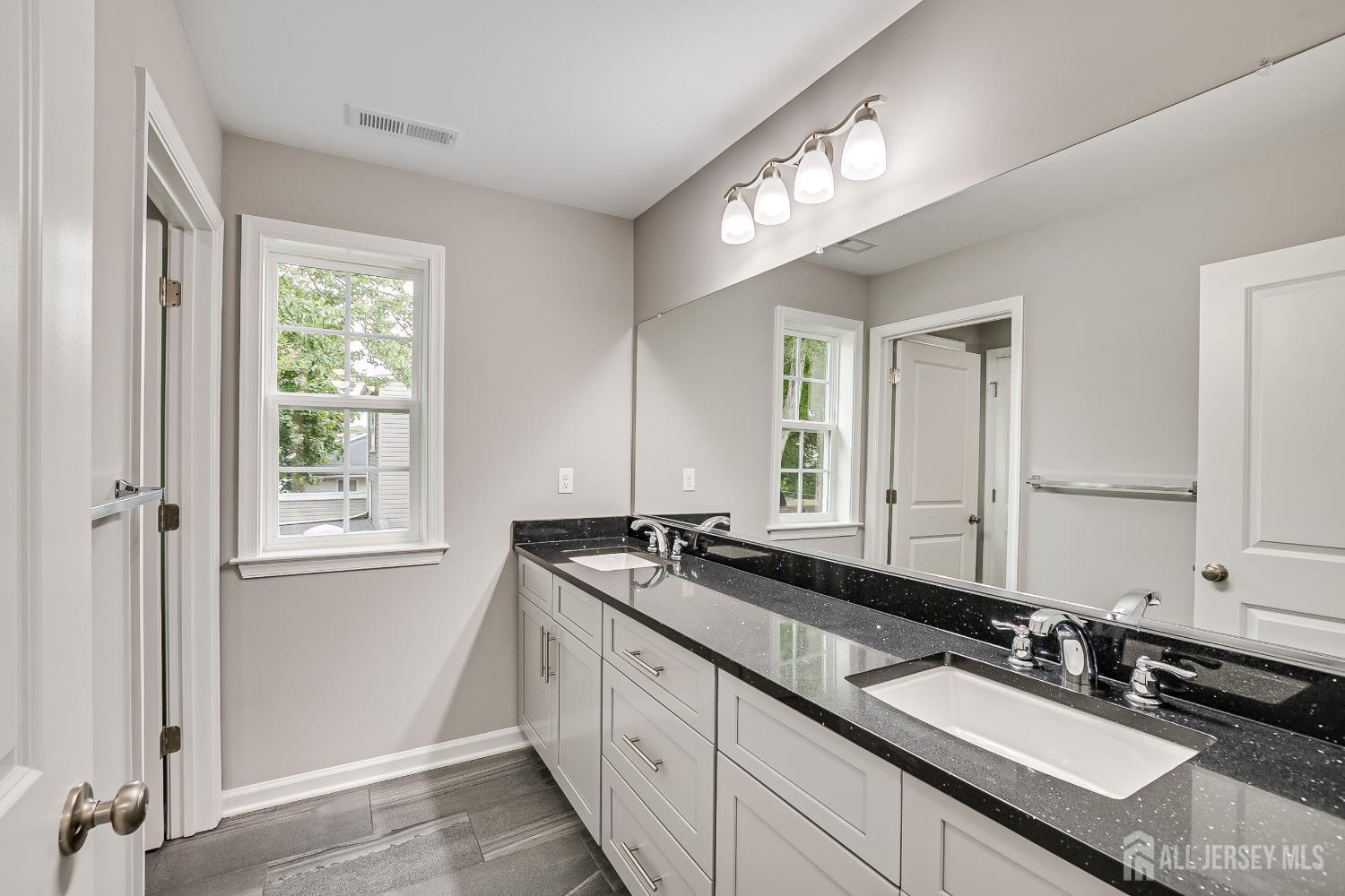 Metuchen, New Jersey, 08840, United States, 5 Bedrooms Bedrooms, ,4 BathroomsBathrooms,Residential,Active,2035126