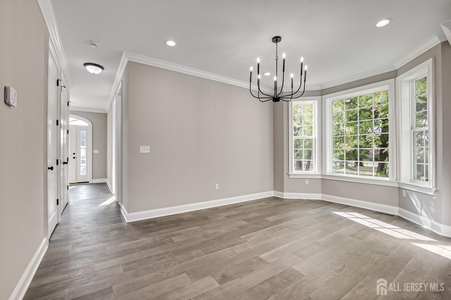 Metuchen, New Jersey, 08840, United States, 5 Bedrooms Bedrooms, ,4 BathroomsBathrooms,Residential,Active,2035126