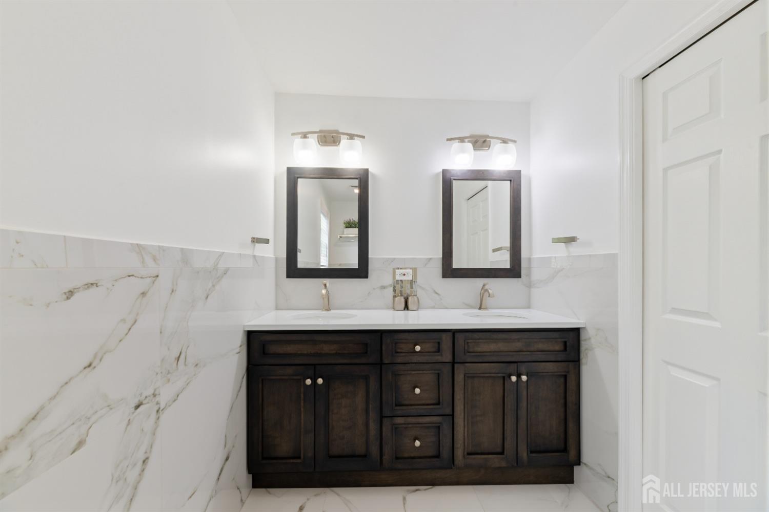 21 Colonial Drive, East Brunswick, New Jersey image 19