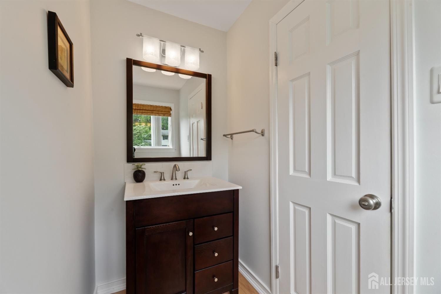 21 Colonial Drive, East Brunswick, New Jersey image 15