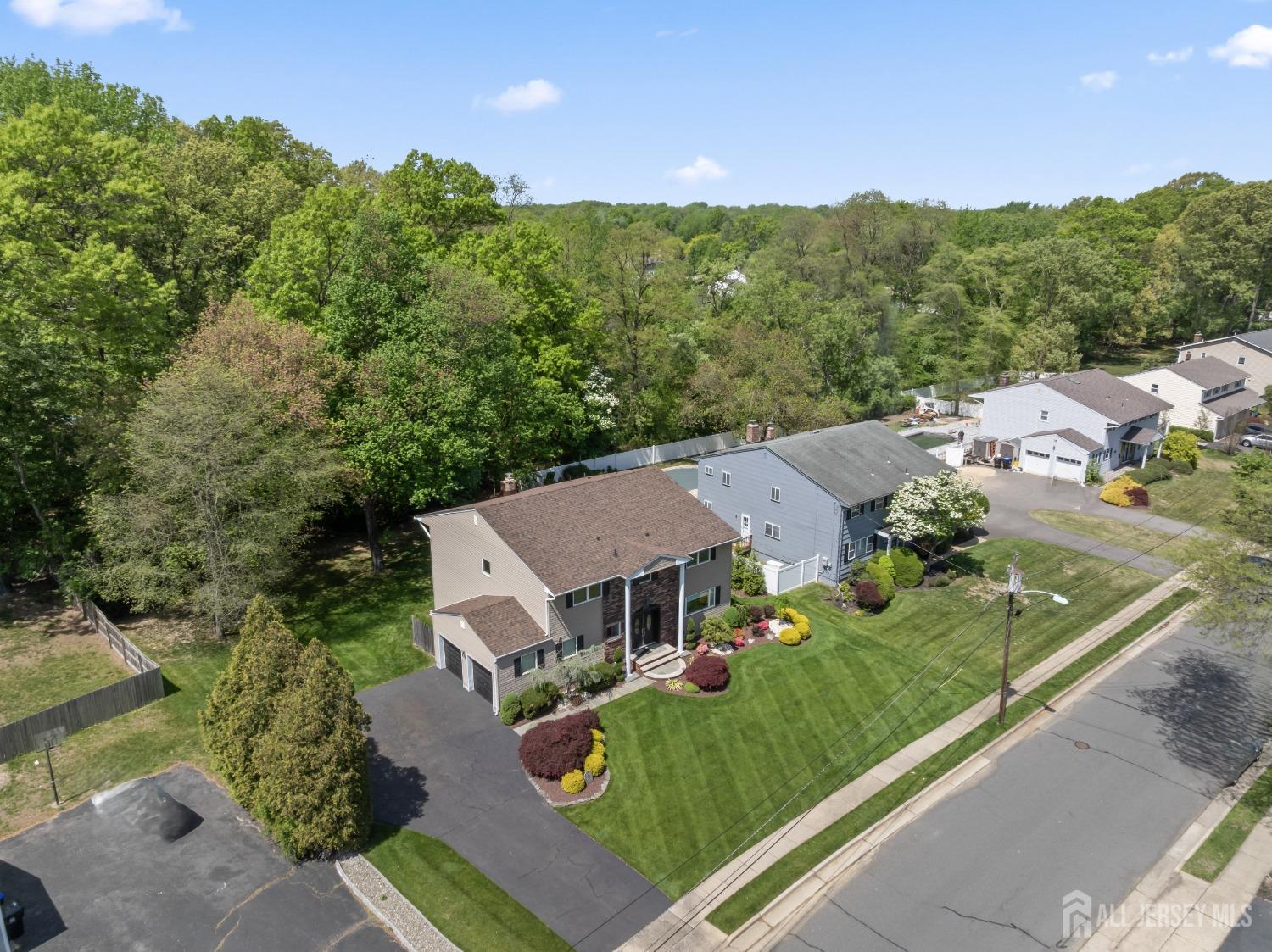 21 Colonial Drive, East Brunswick, New Jersey image 33