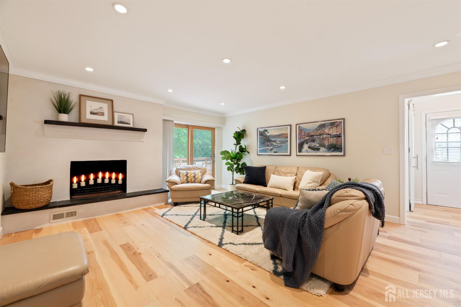 21 Colonial Drive, East Brunswick, New Jersey image 10