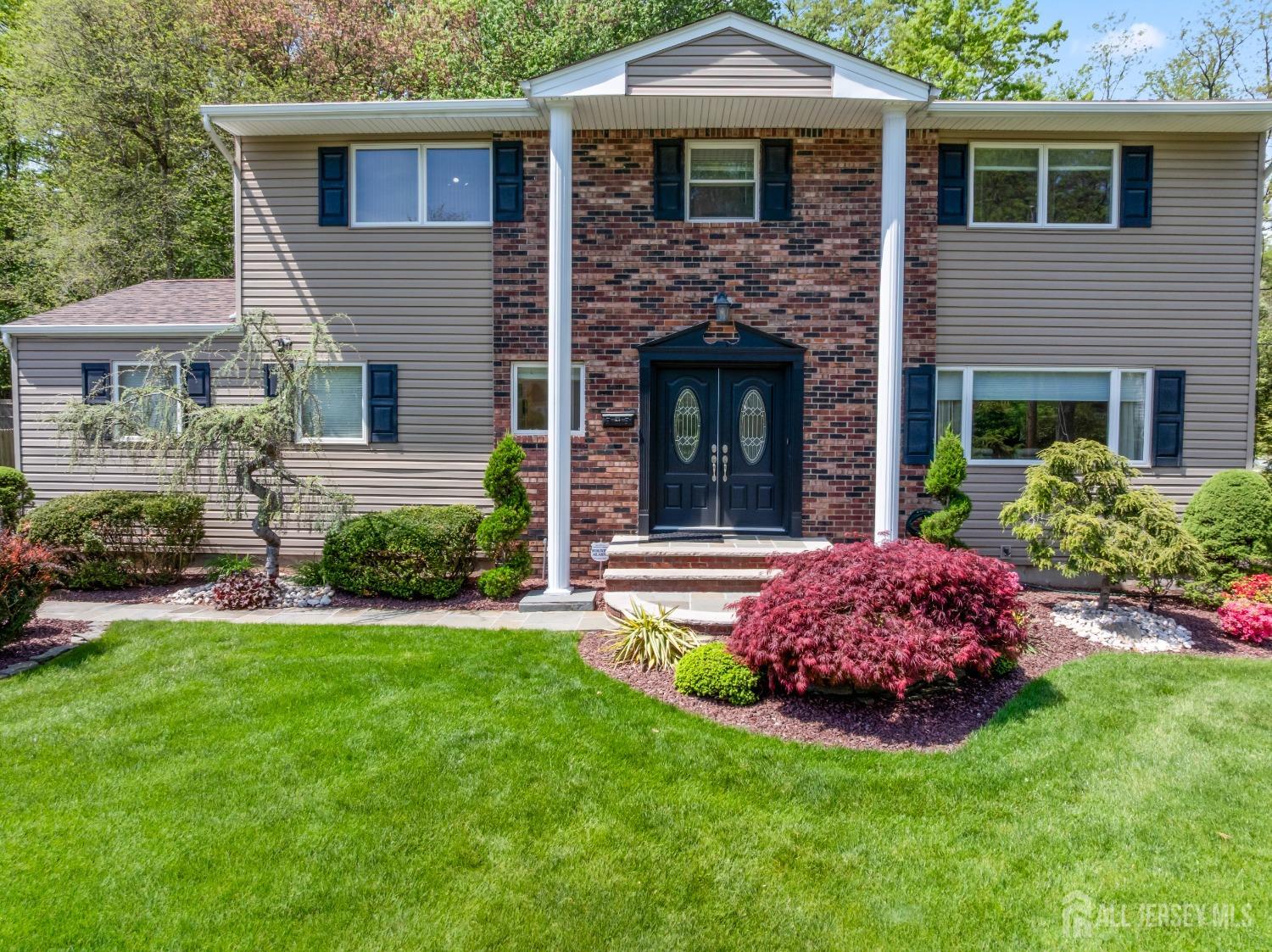 21 Colonial Drive, East Brunswick, New Jersey image 1