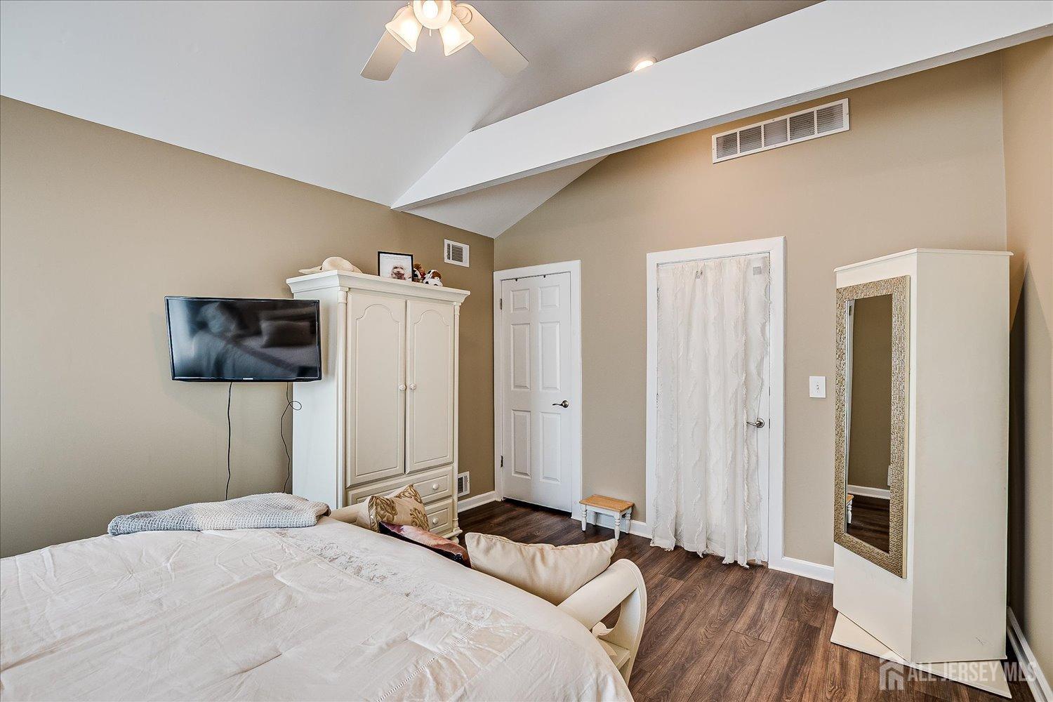 115 Oakmanor Parkway, South Plainfield, New Jersey image 22