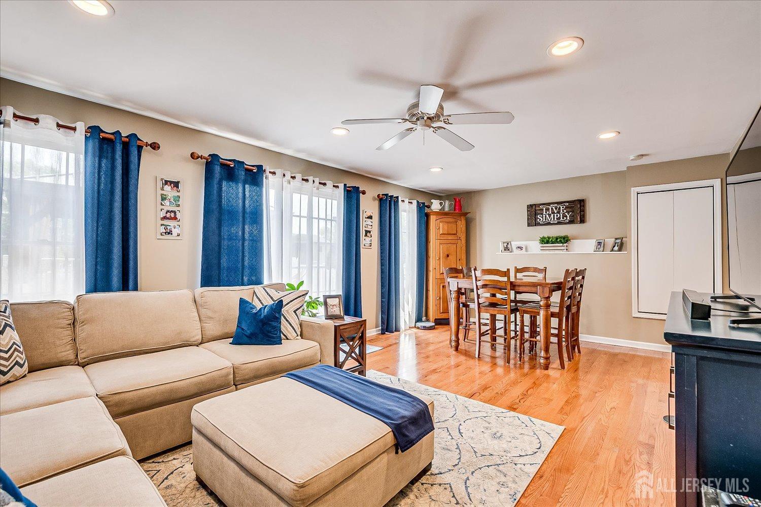 115 Oakmanor Parkway, South Plainfield, New Jersey image 10