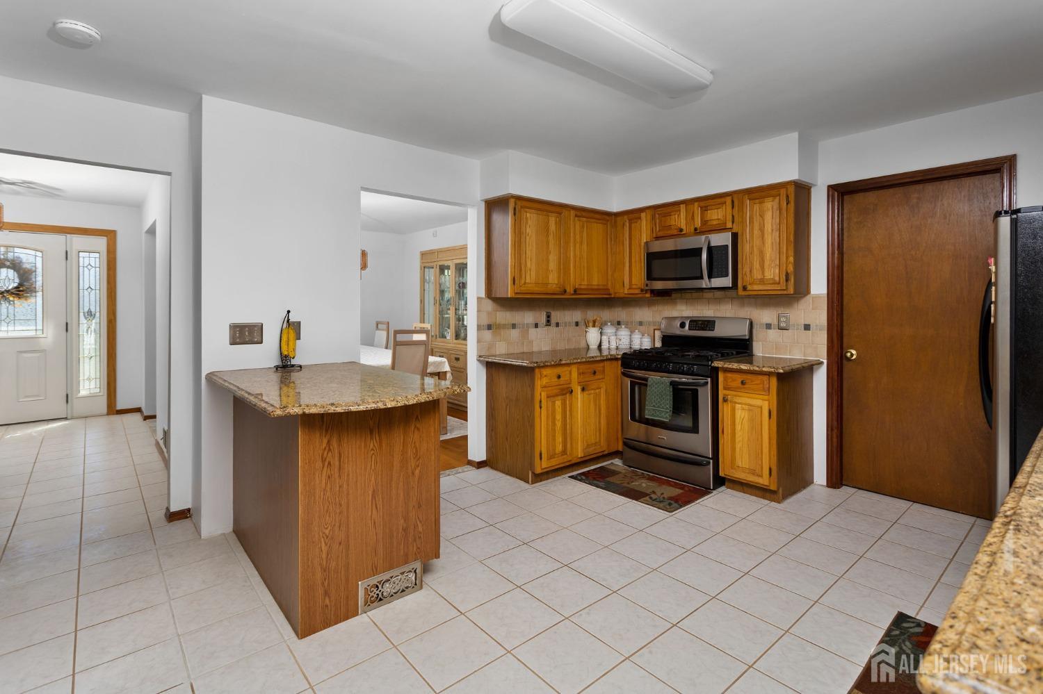 7 Mariposa Place, Old Bridge, New Jersey image 16