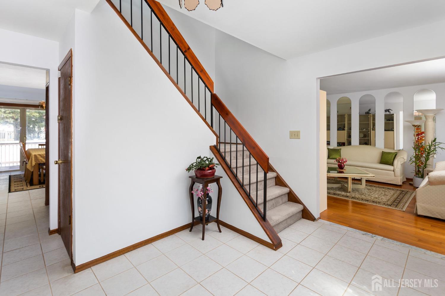 7 Mariposa Place, Old Bridge, New Jersey image 8