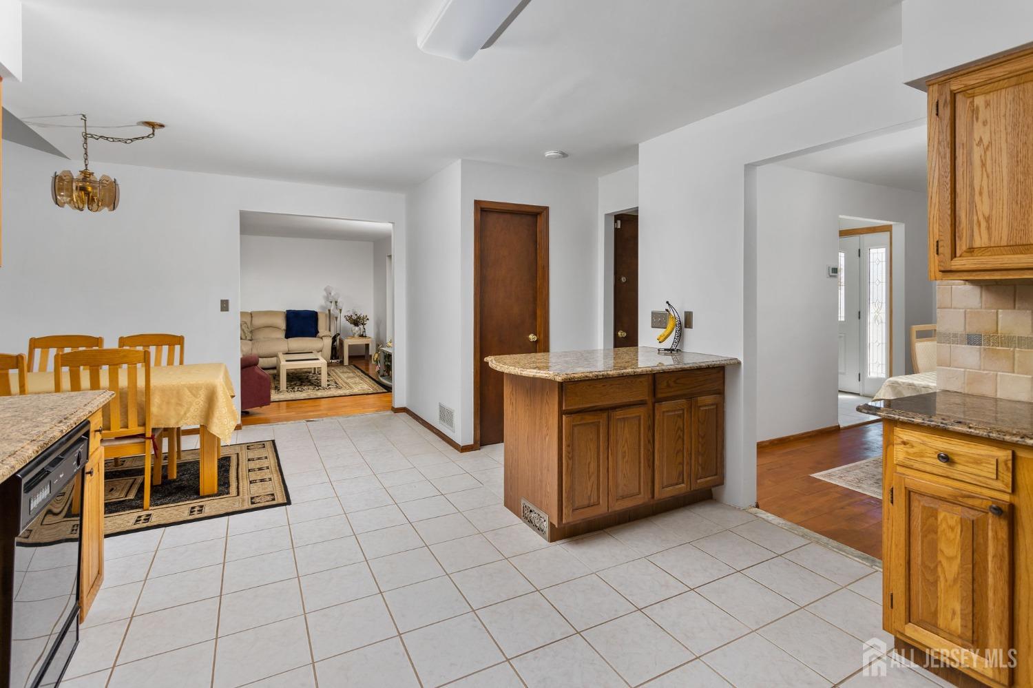 7 Mariposa Place, Old Bridge, New Jersey image 17