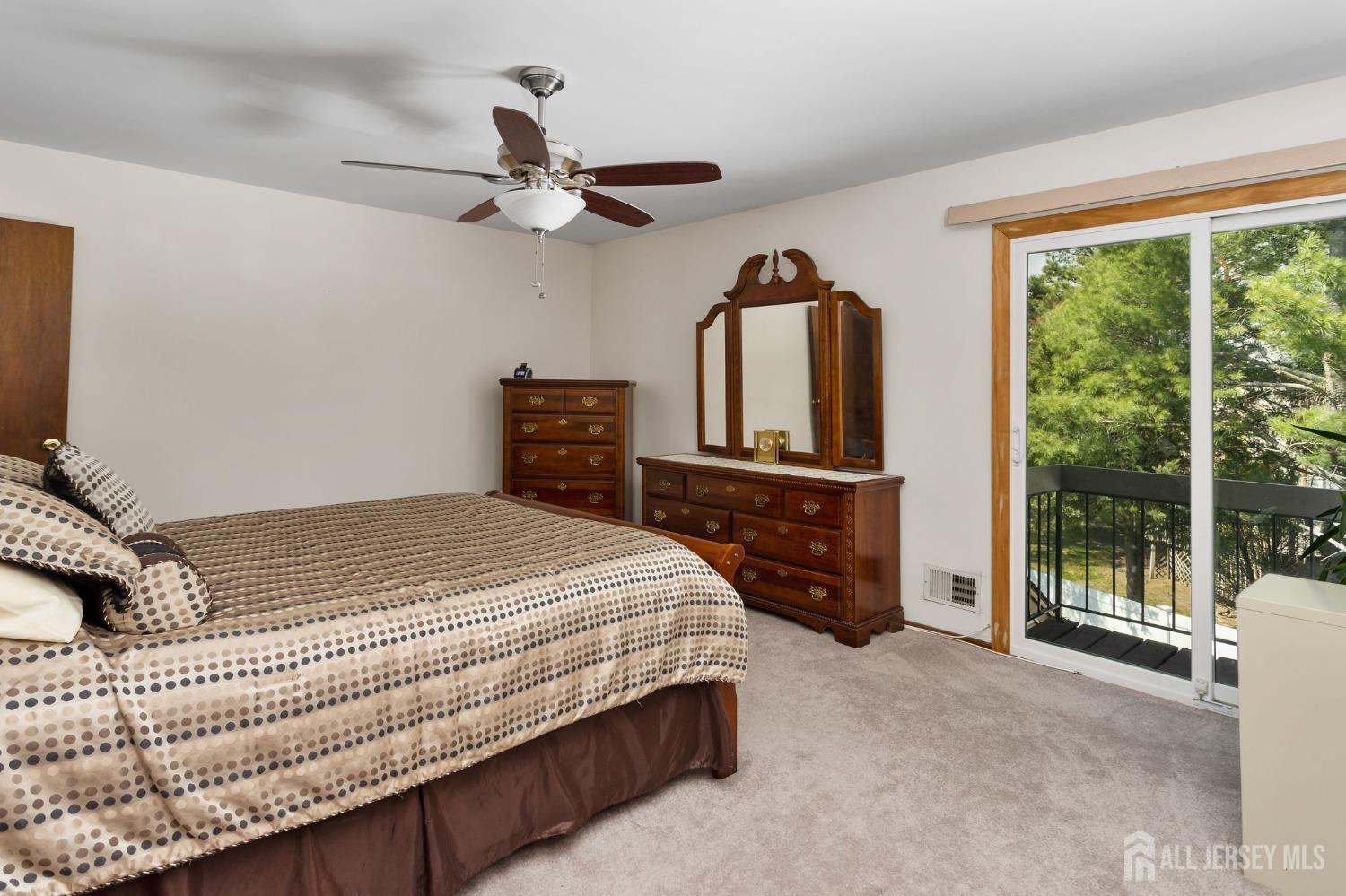 7 Mariposa Place, Old Bridge, New Jersey image 27