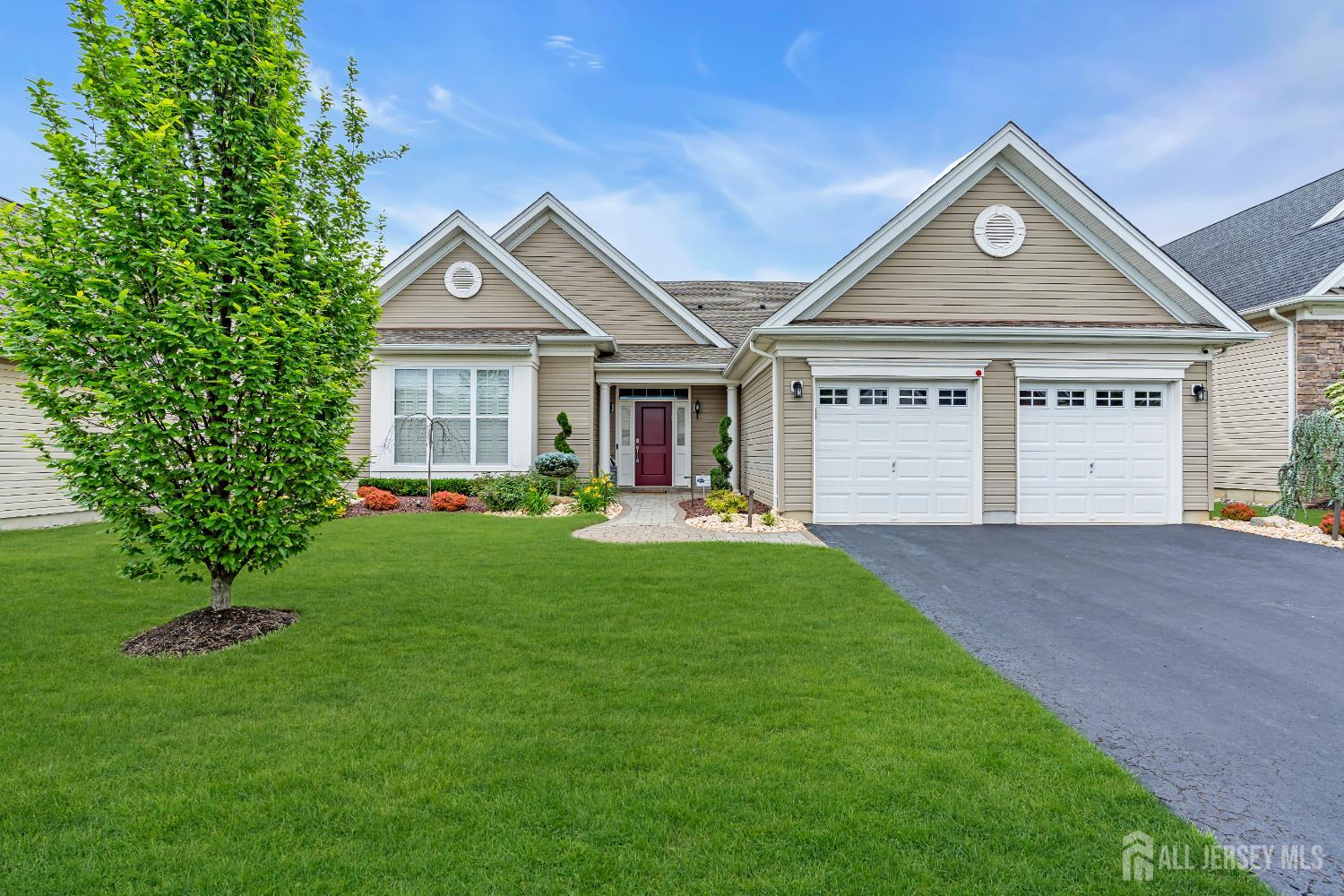 8 Sahalee Drive, Monroe Township, New Jersey image 1
