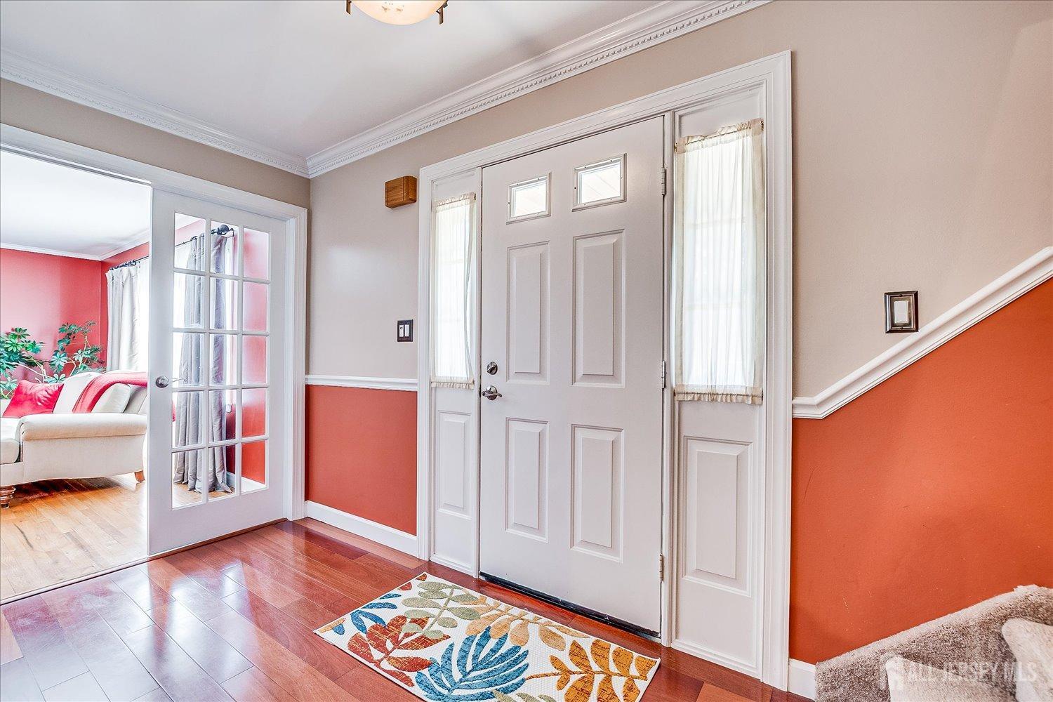 Franklin Twsp, New Jersey 08873, United States, 4 Bedrooms Bedrooms, ,3 BathroomsBathrooms,Residential,Pending,100683