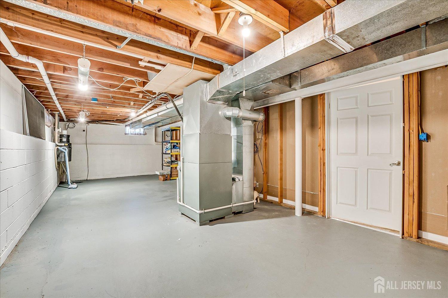 Franklin Twsp, New Jersey 08873, United States, 4 Bedrooms Bedrooms, ,3 BathroomsBathrooms,Residential,Pending,100683