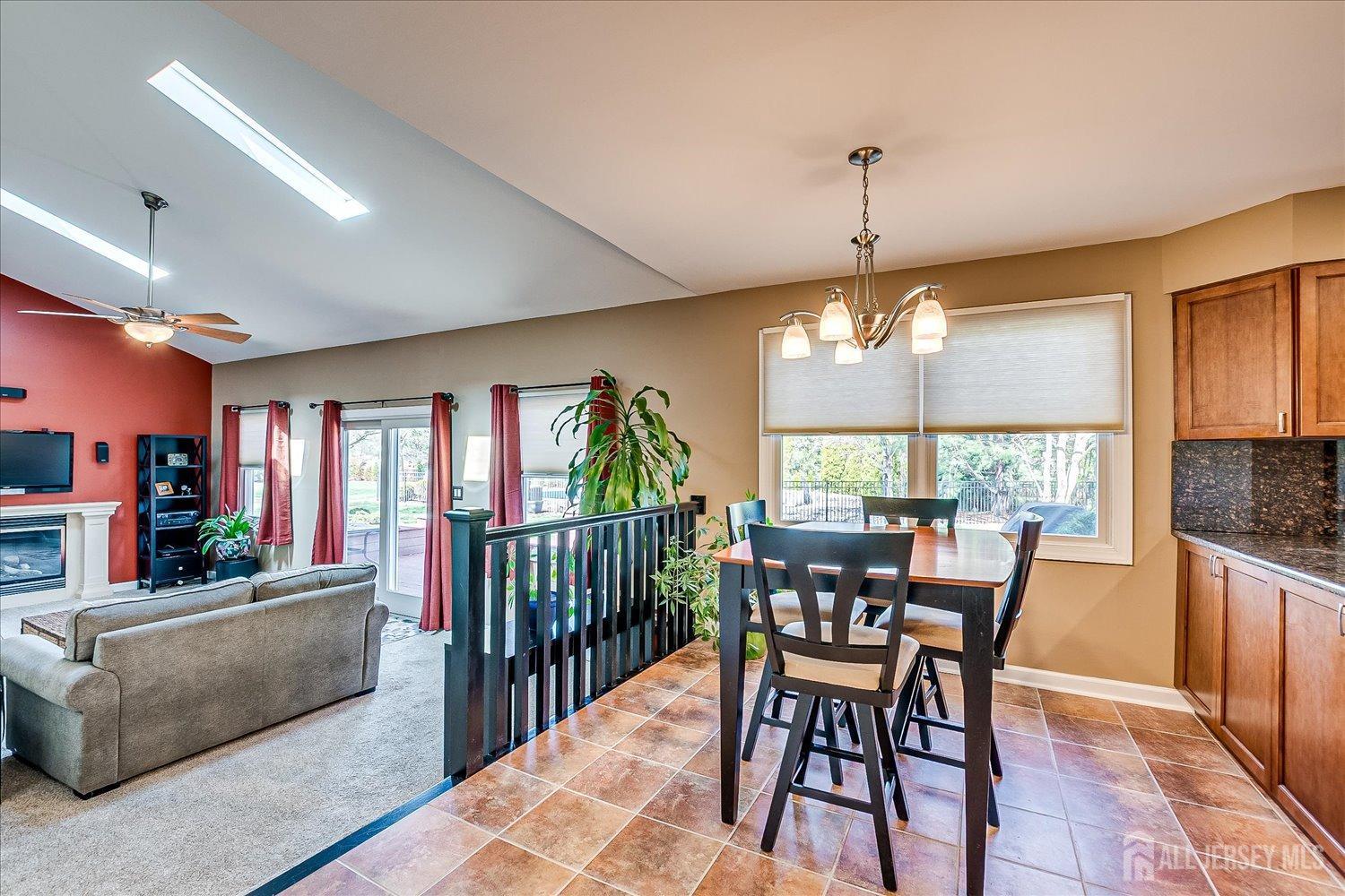 Franklin Twsp, New Jersey 08873, United States, 4 Bedrooms Bedrooms, ,3 BathroomsBathrooms,Residential,Pending,100683