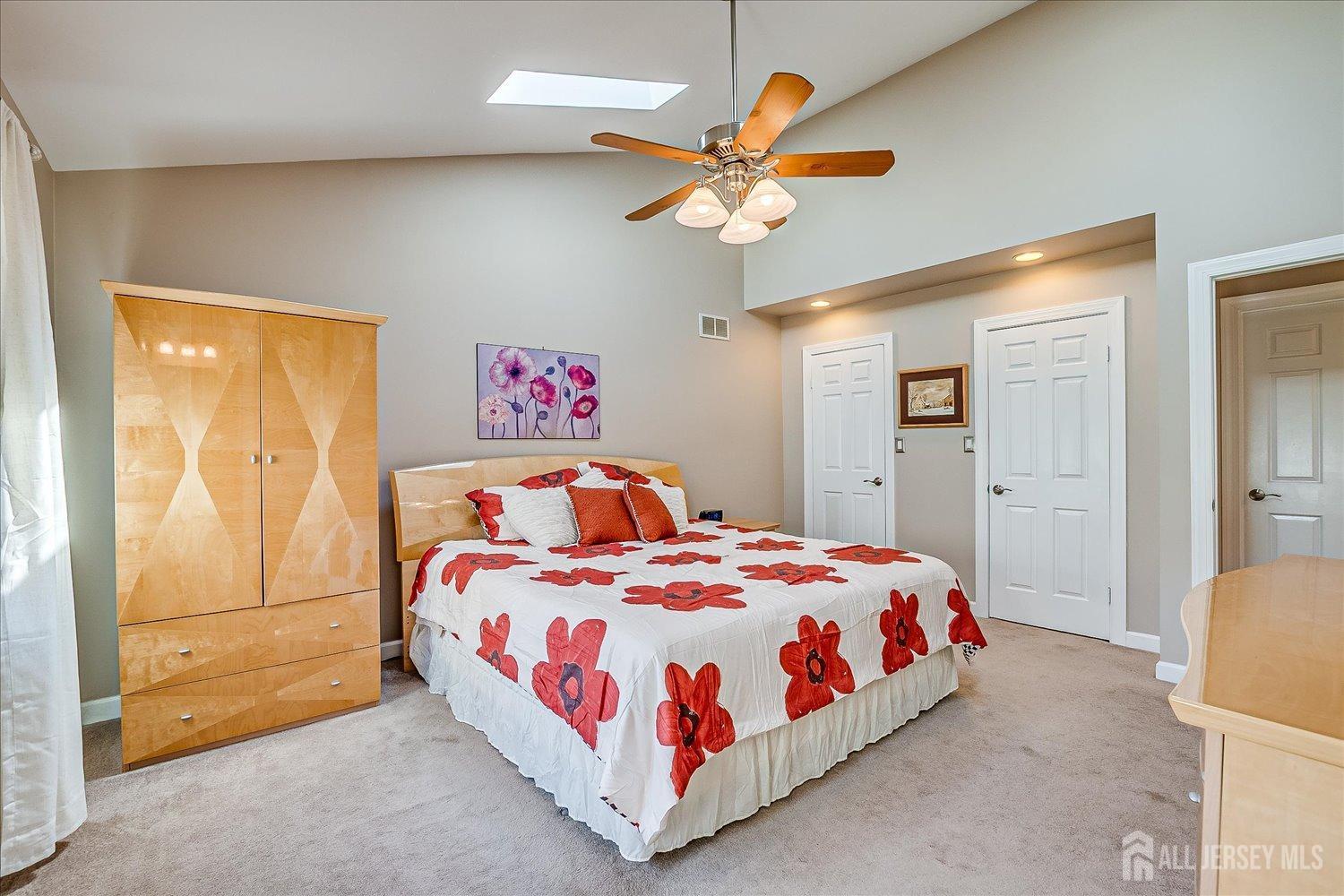 Franklin Twsp, New Jersey 08873, United States, 4 Bedrooms Bedrooms, ,3 BathroomsBathrooms,Residential,Pending,100683