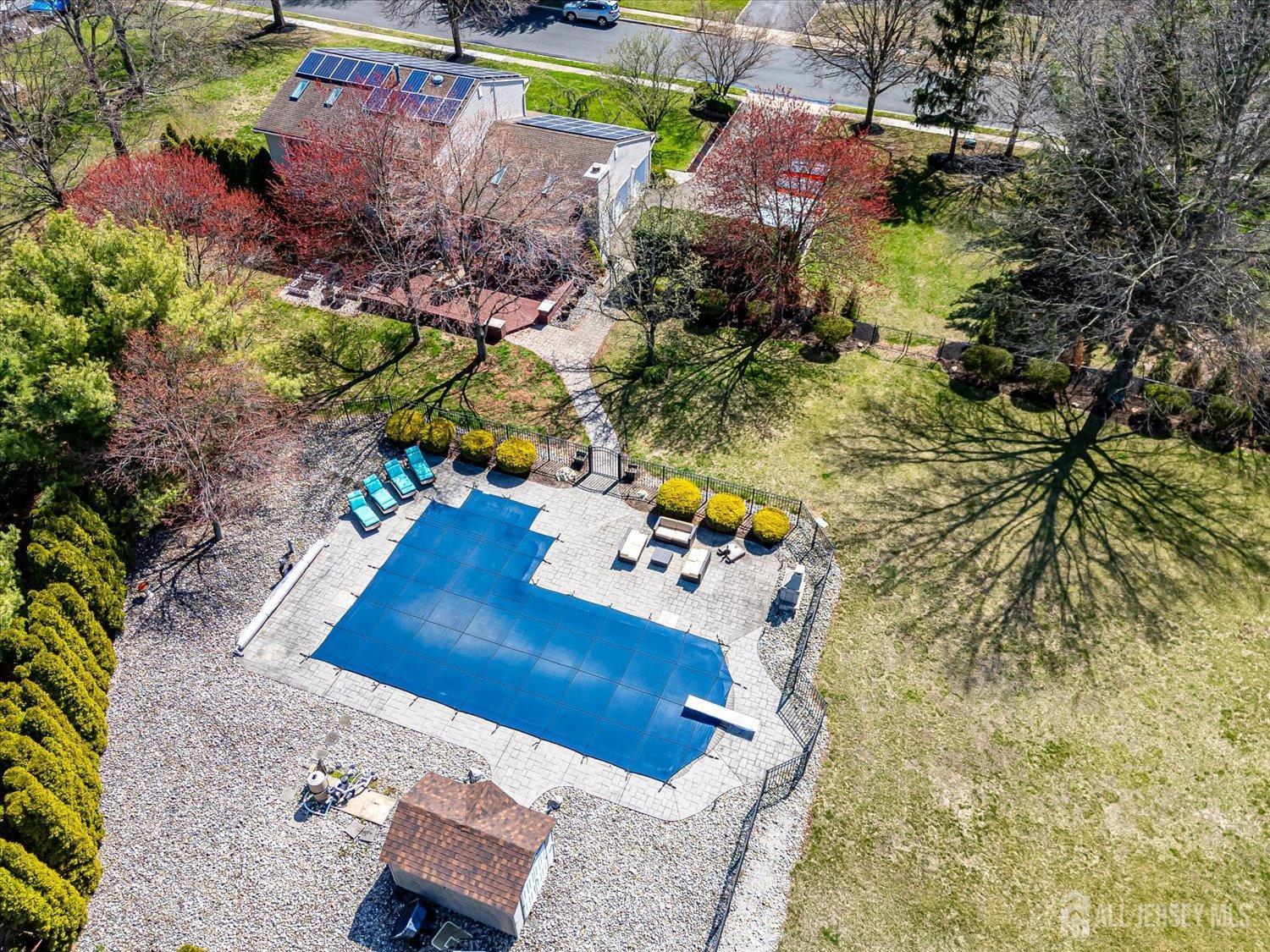 Franklin Twsp, New Jersey 08873, United States, 4 Bedrooms Bedrooms, ,3 BathroomsBathrooms,Residential,Pending,100683