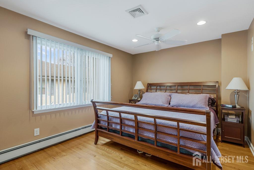 313 F Street, Middlesex, New Jersey image 28