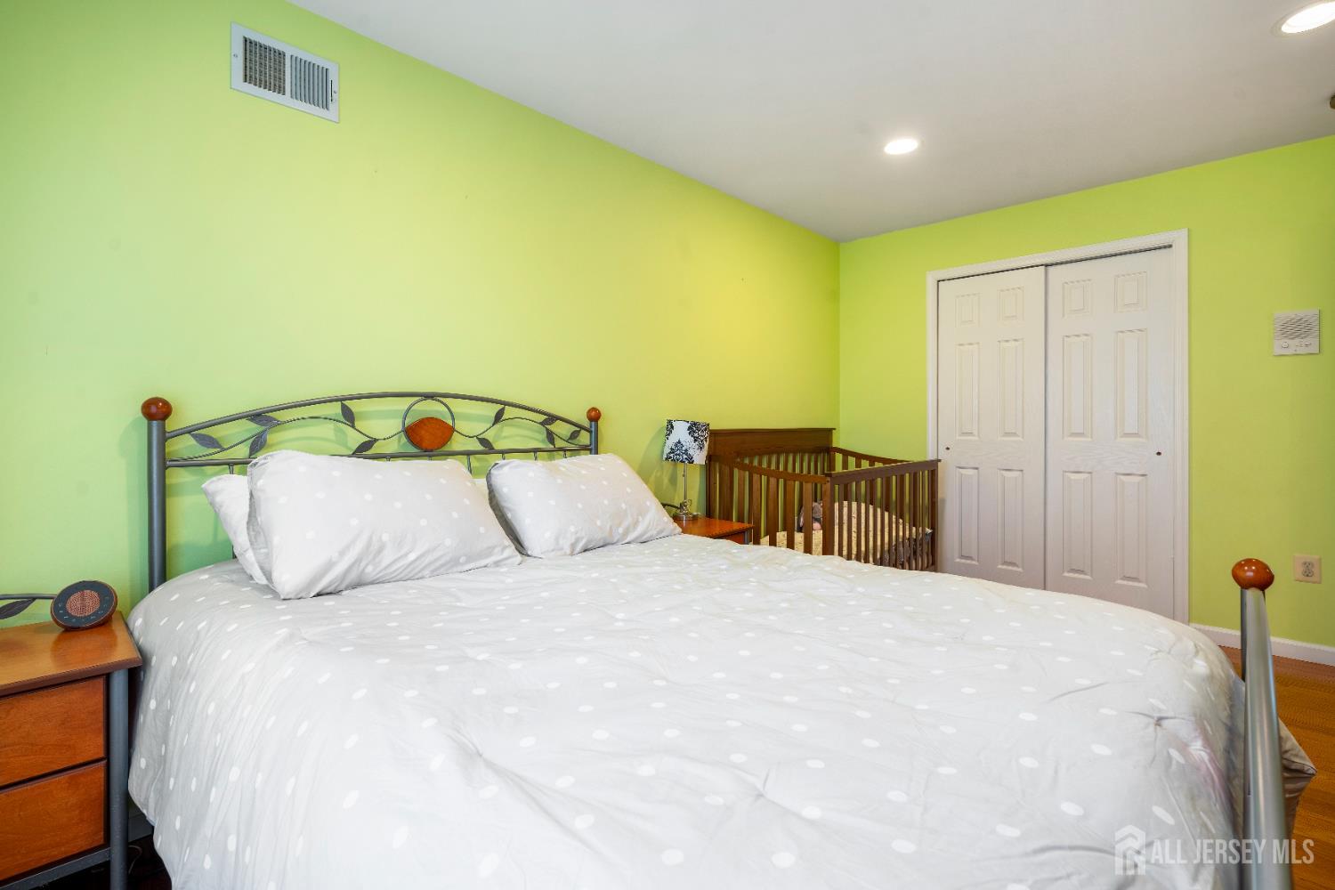 East Brunswick, New Jersey, 08816, United States, 4 Bedrooms Bedrooms, ,4 BathroomsBathrooms,Residential,Active,2028183