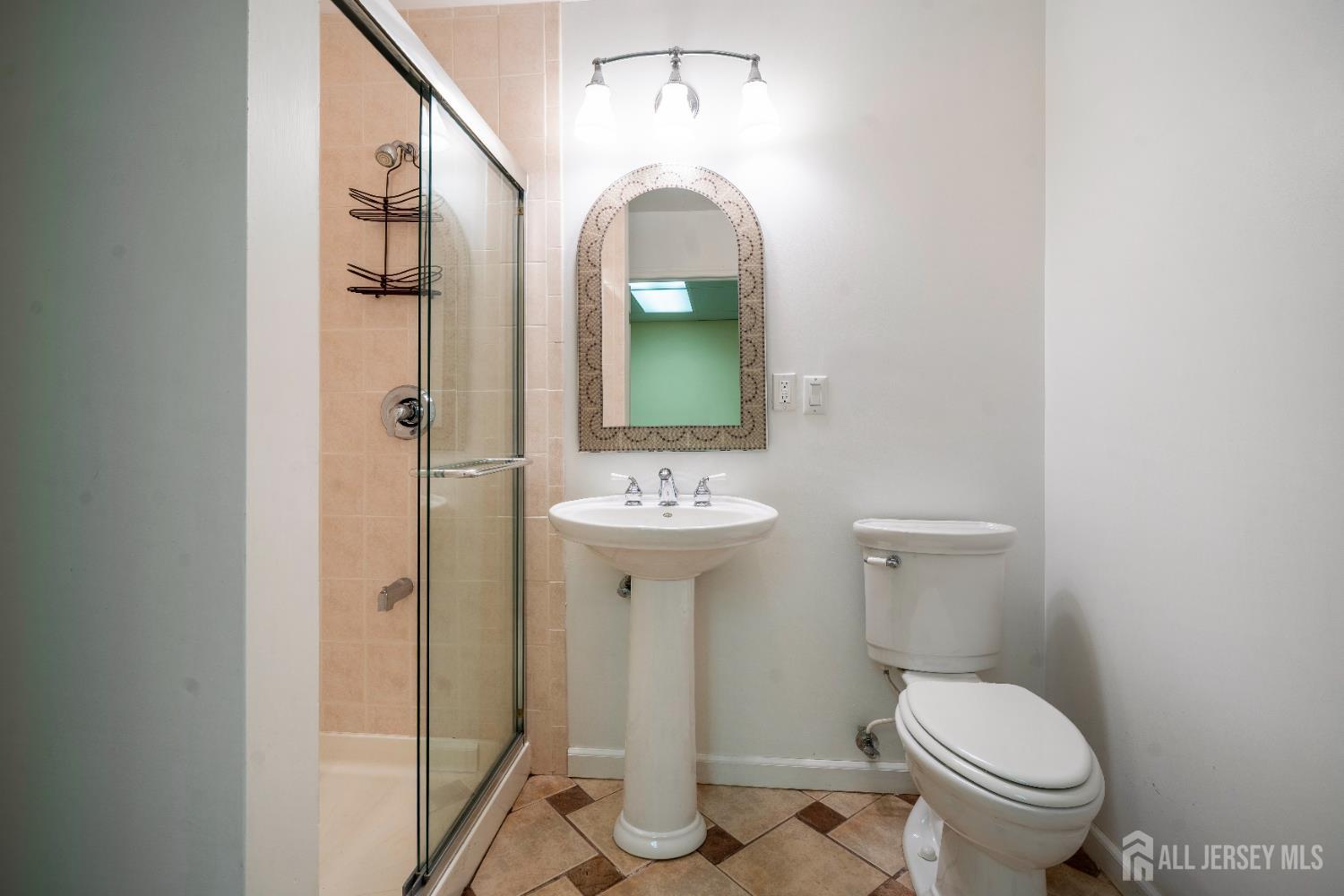 East Brunswick, New Jersey, 08816, United States, 4 Bedrooms Bedrooms, ,4 BathroomsBathrooms,Residential,Active,2028183