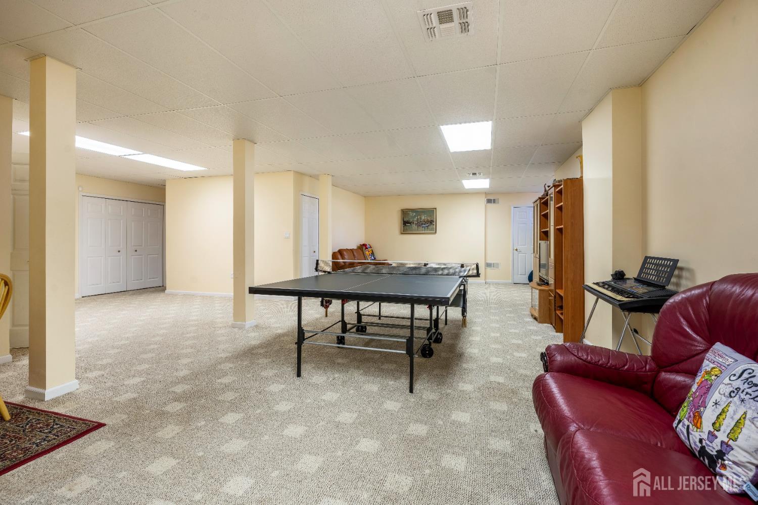 East Brunswick, New Jersey, 08816, United States, 4 Bedrooms Bedrooms, ,4 BathroomsBathrooms,Residential,Active,2028183
