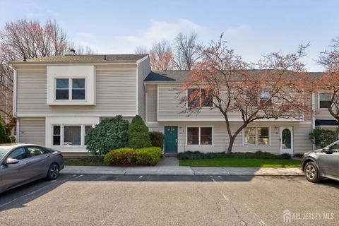 Condo For Sale - 35 Dallenbach Lane<br/> East Brunswick, NJ 08816
