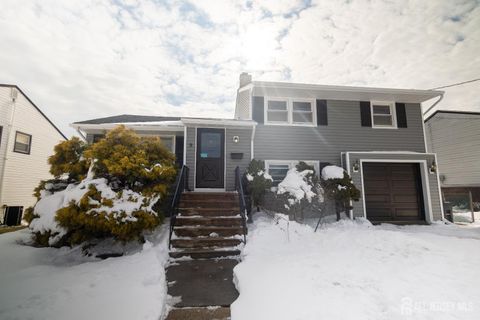 Homes For Sale - 9 Bernath Street<br/> Carteret, NJ 07008