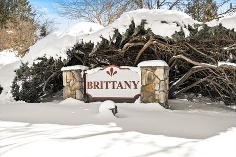 Condo For Sale - 83 Tennyson Drive<br/> Plainsboro, NJ 08536