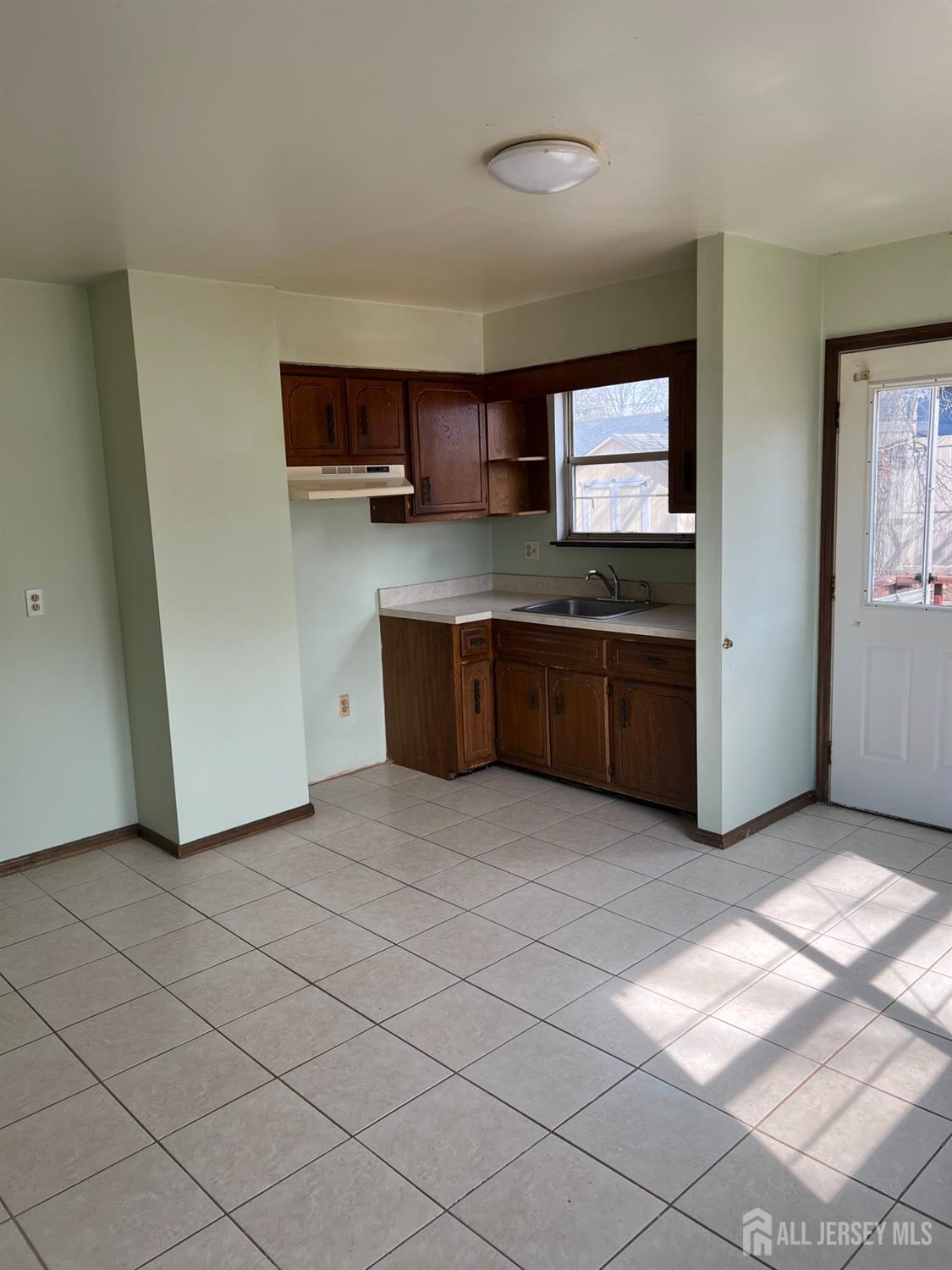 202-204 Wilton Avenue, Middlesex, New Jersey image 12