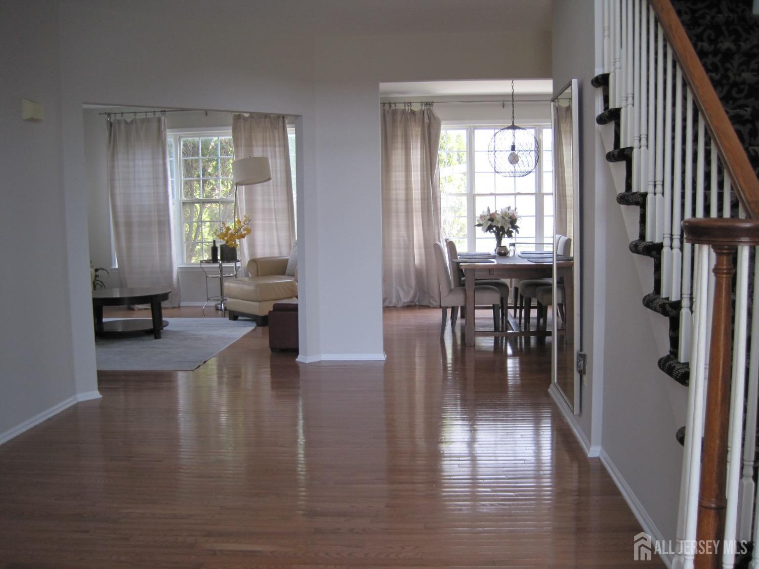 18 Seminole Court, Monroe Township, New Jersey image 2