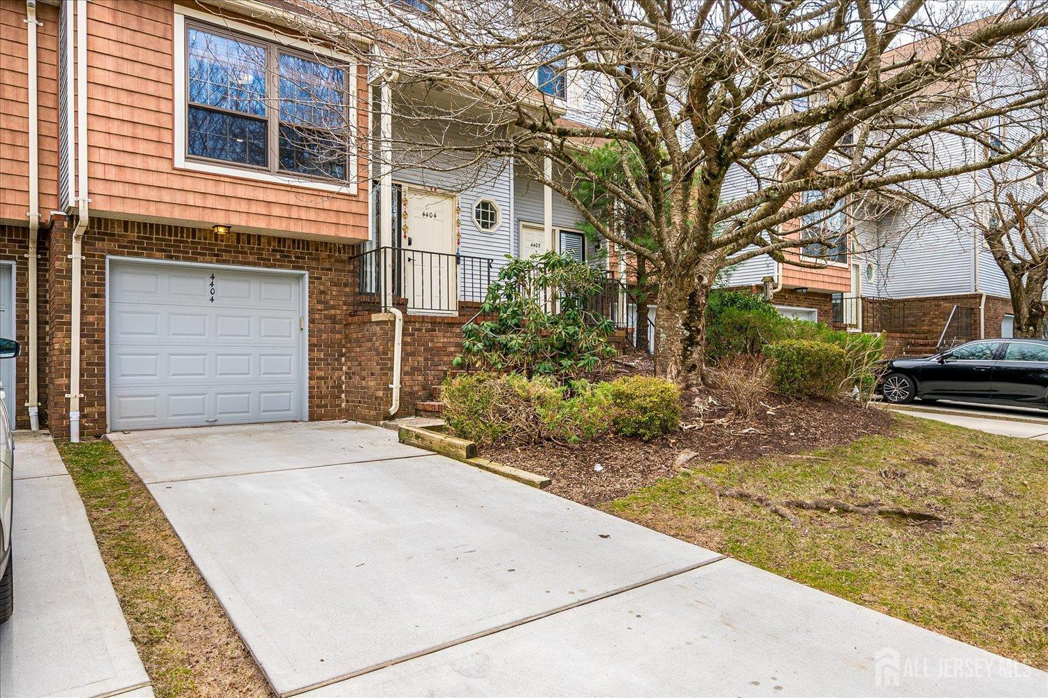 4404 Stonehedge Road, Edison, New Jersey image 4