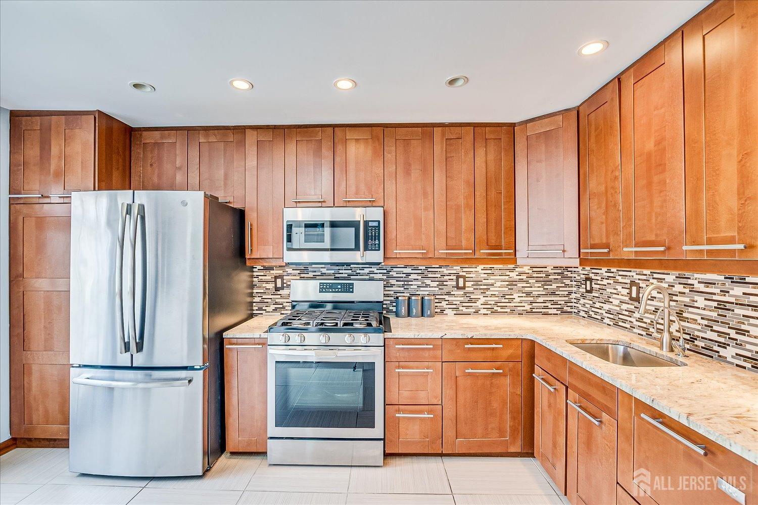 4404 Stonehedge Road, Edison, New Jersey image 18