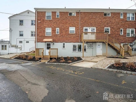 Condo For Sale - 2 Garfield Park<br/> Edison, NJ 08837