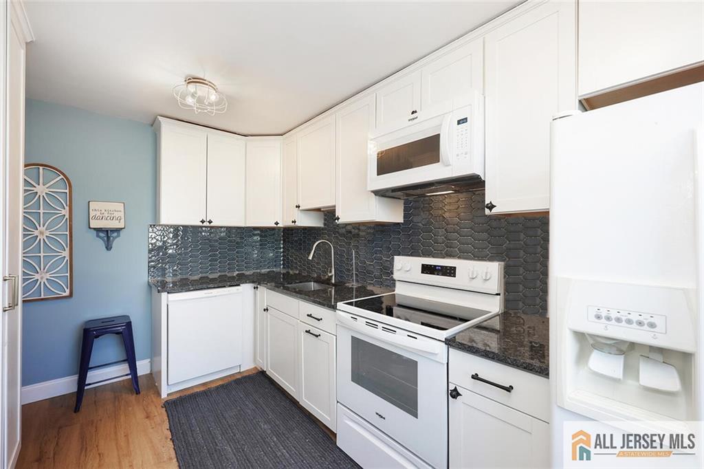 4 Jones Place, Edison, New Jersey image 12