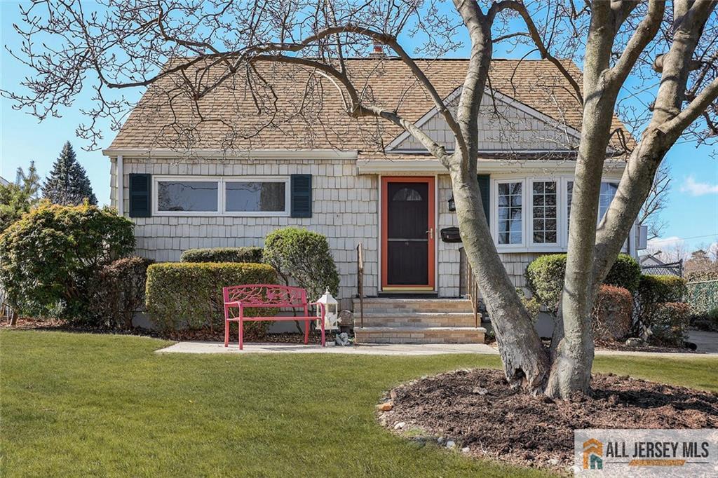 4 Jones Place, Edison, New Jersey image 1