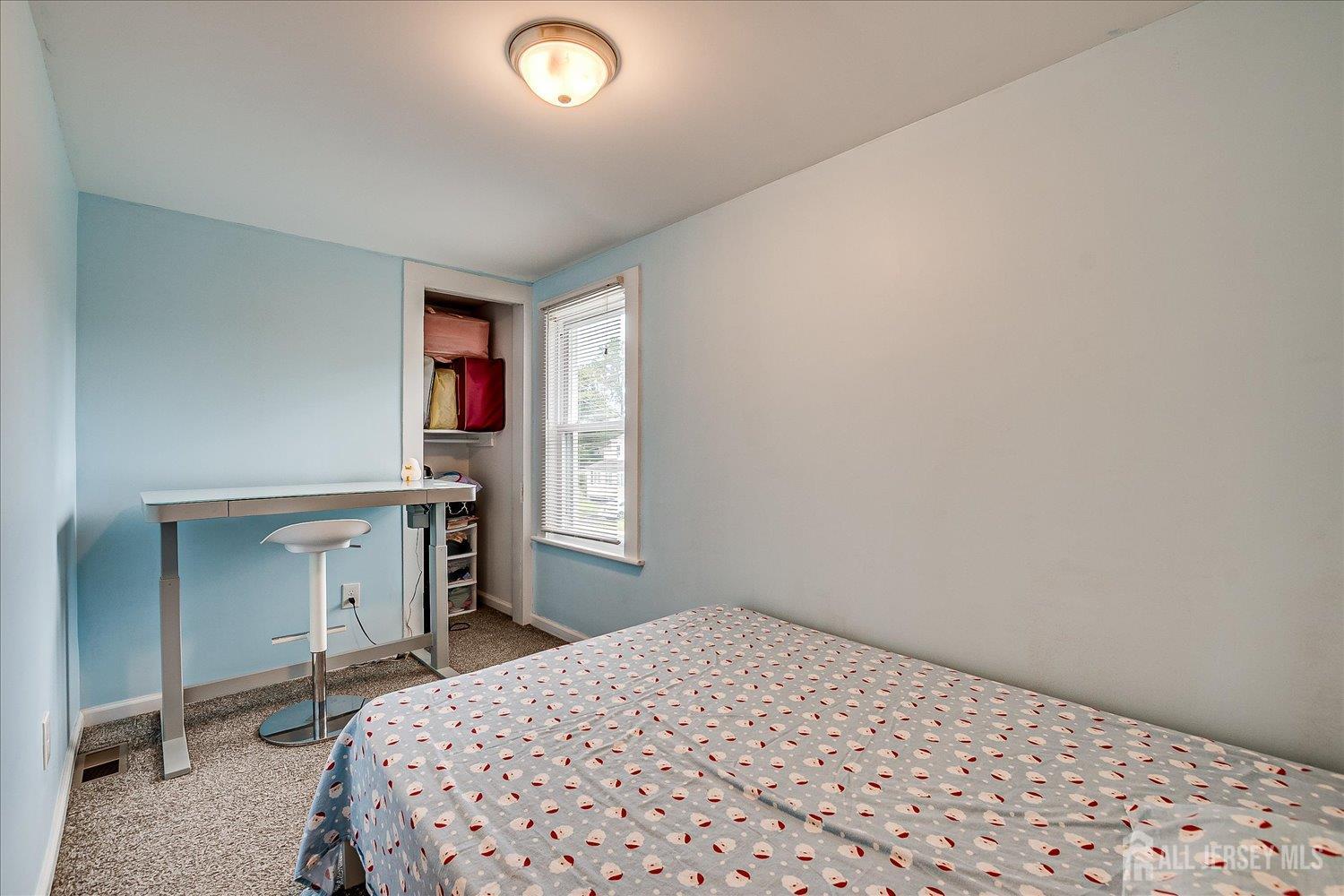 South Plainfield, New Jersey 07080, United States, 3 Bedrooms Bedrooms, ,2 BathroomsBathrooms,Residential,Active,177440