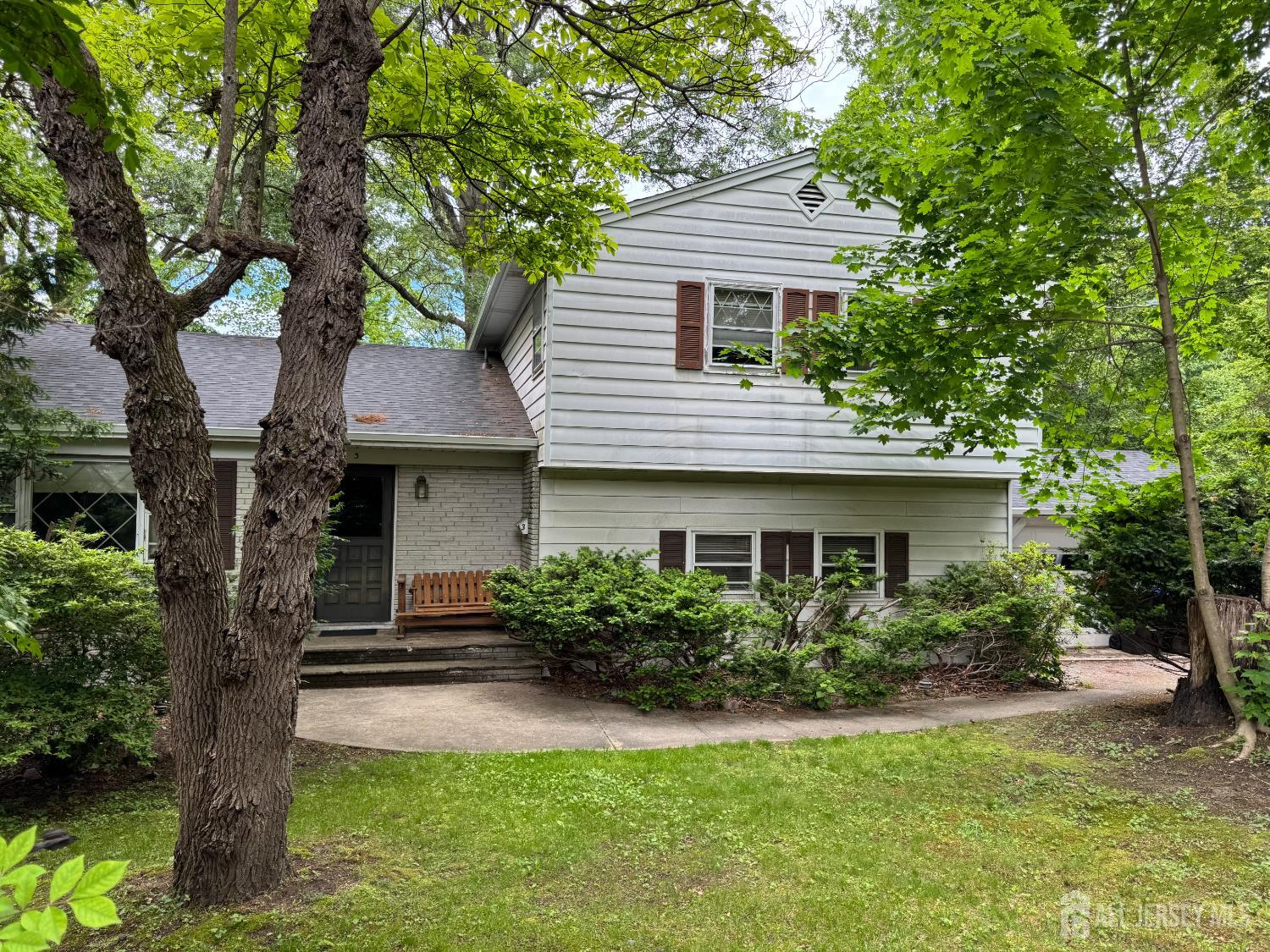 3 Garden Terrace, East Brunswick, New Jersey image 2