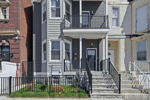 Apartment For Rent - 327 S Orange Avenue #1<br/> Newark, NJ 07103