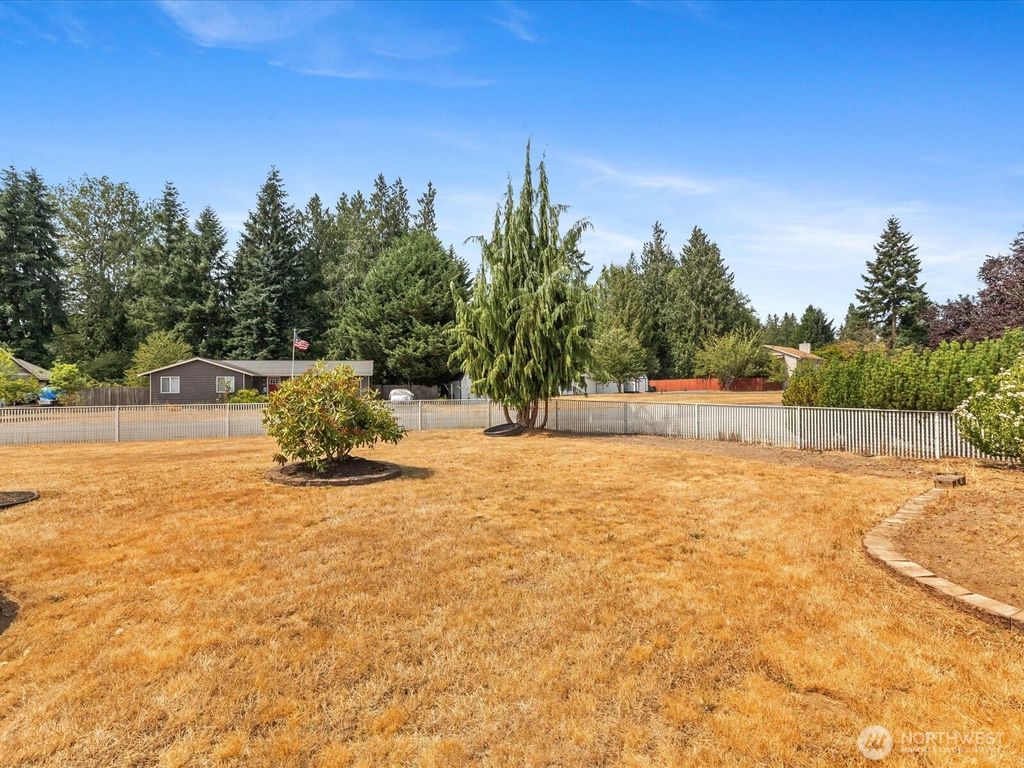 Photo of 14117 57th Avenue NE, Marysville, WA 98271 (MLS # 2417421)