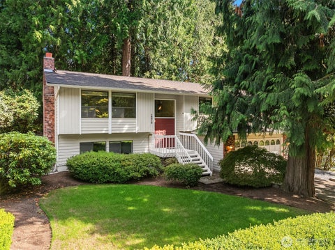 Photo of 16018 197th Avenue NE, Woodinville, WA 98077 (MLS # 2580118)