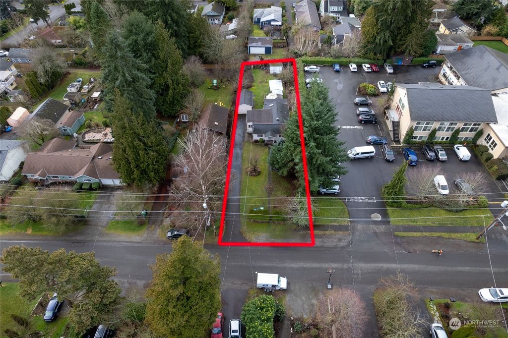 Photo of 12031 40th Avenue NE, Seattle, WA 98125 (MLS # 2199089)