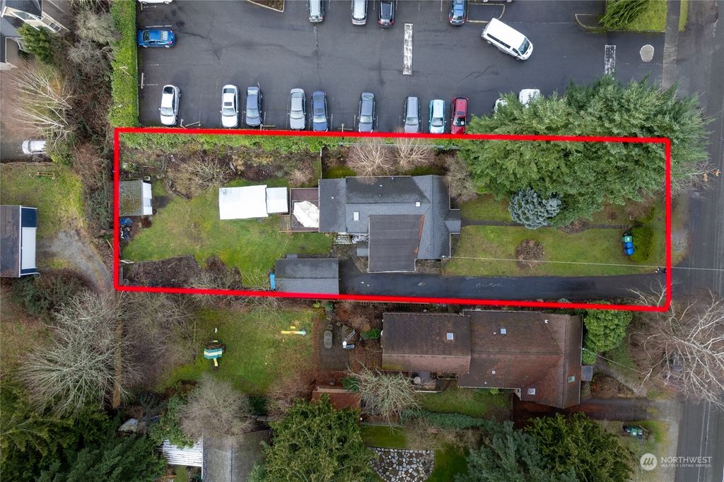 Photo of 12031 40th Avenue NE, Seattle, WA 98125 (MLS # 2199089)