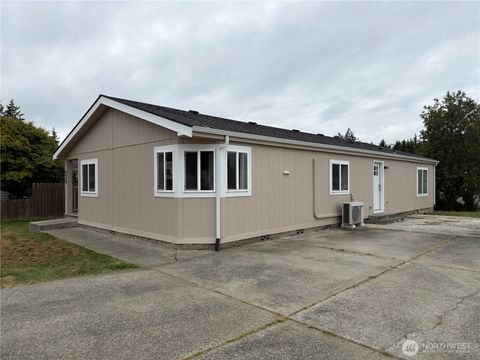 Photo of 1704 S Delores Place, Port Angeles, WA 98363 (MLS # 2547461)